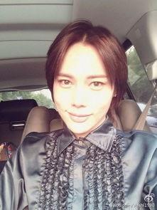 时诗个人资料,才华横溢的青年诗人，用文字描绘人生百态